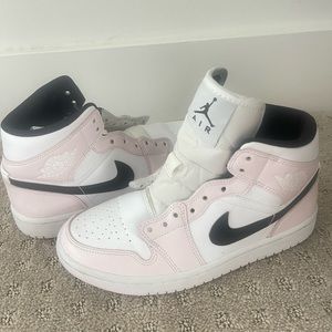 Air Jordan 1 MID White Pink Black womens 6.5